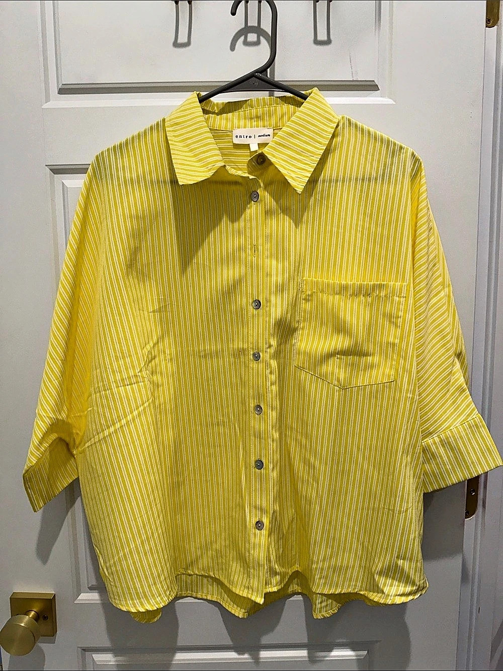 NWOT entro Striped Button Down Shirt in Yellow & White Size Medium